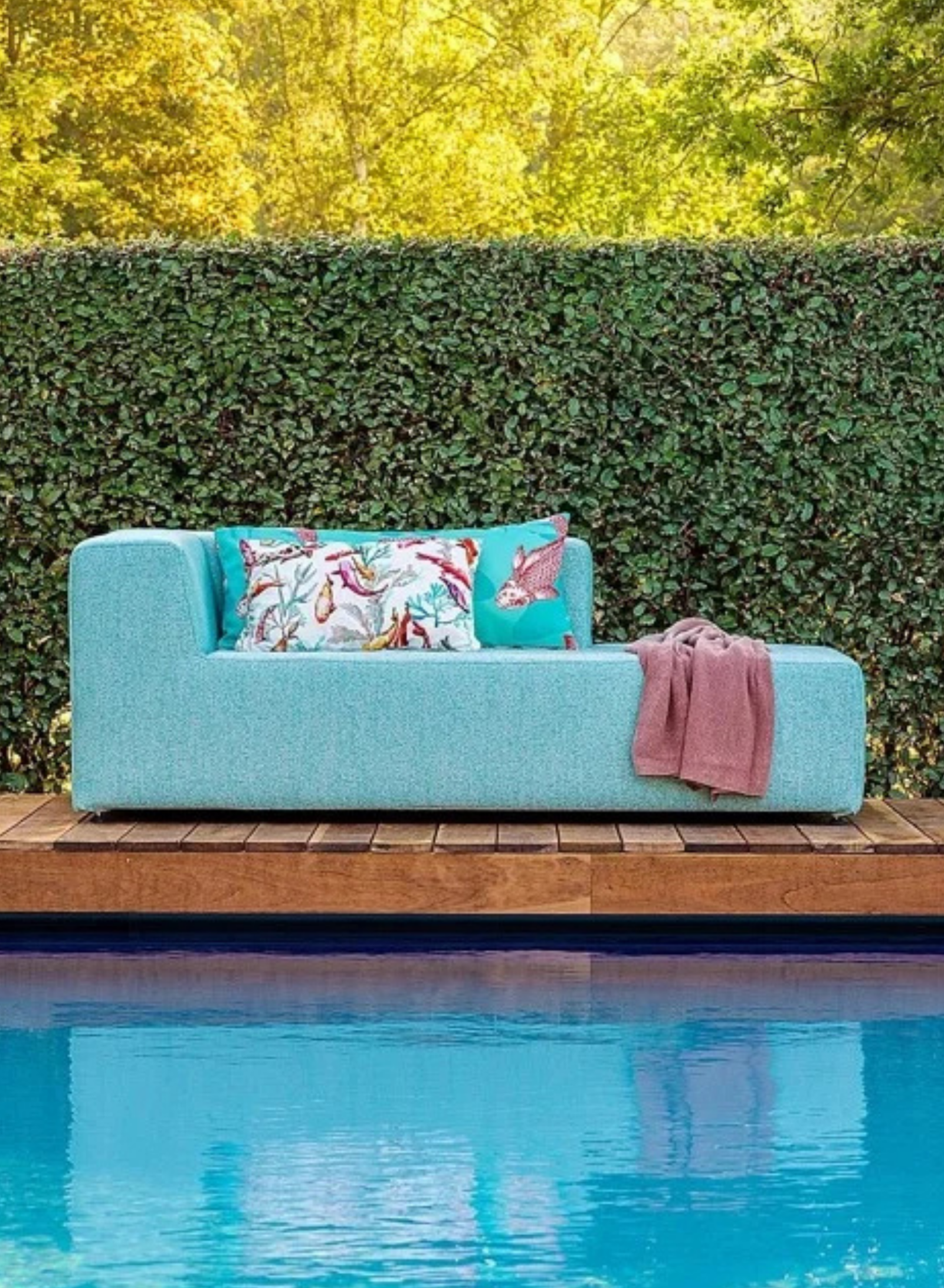 blauwe chaise longue bank