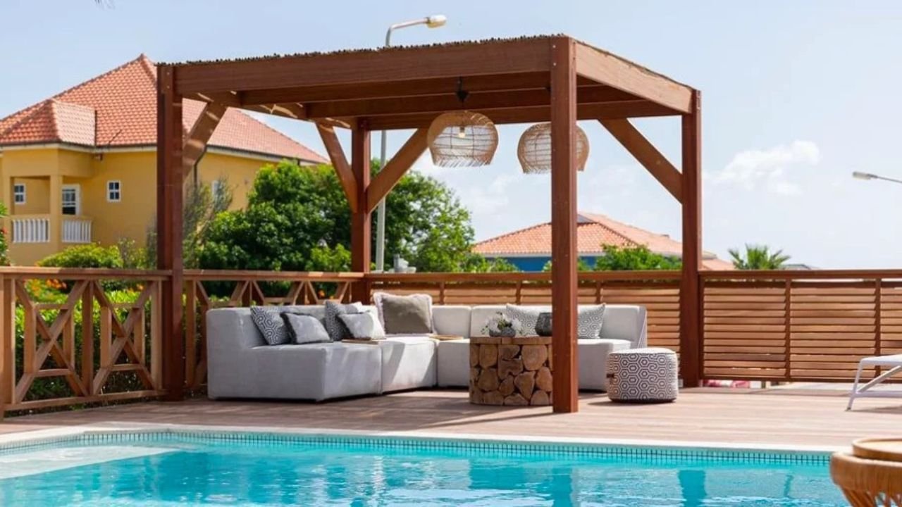 luxe loungeset voor onder een overkapping