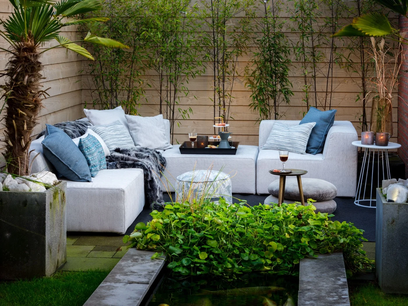 Loungeset kleine tuin